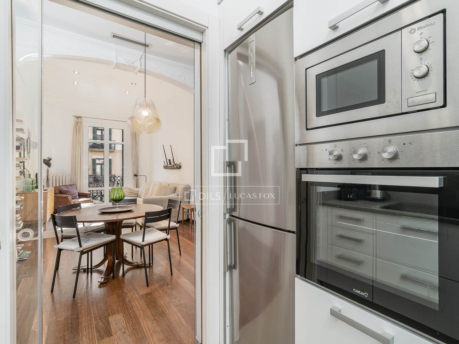 Apartment à Barcelona, Espagne 2 chambres, 82 m2 No. 161380