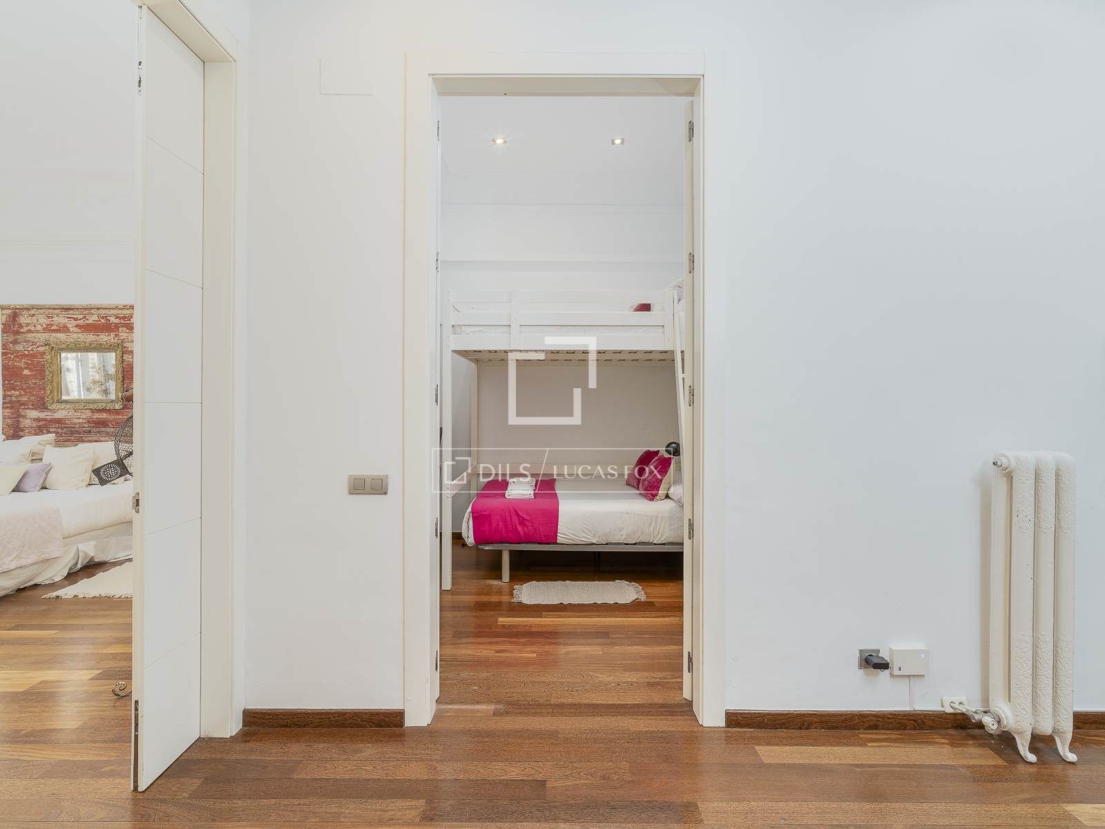 Apartment à Barcelona, Espagne 2 chambres, 82 m2 No. 161380