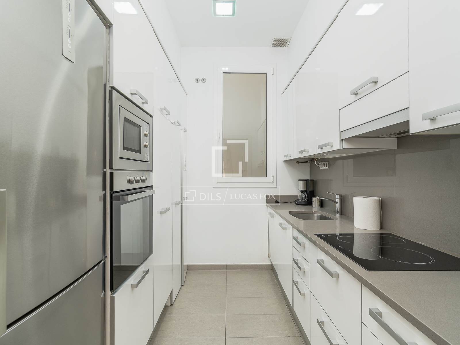 Apartment à Barcelona, Espagne 2 chambres, 82 m2 No. 161380