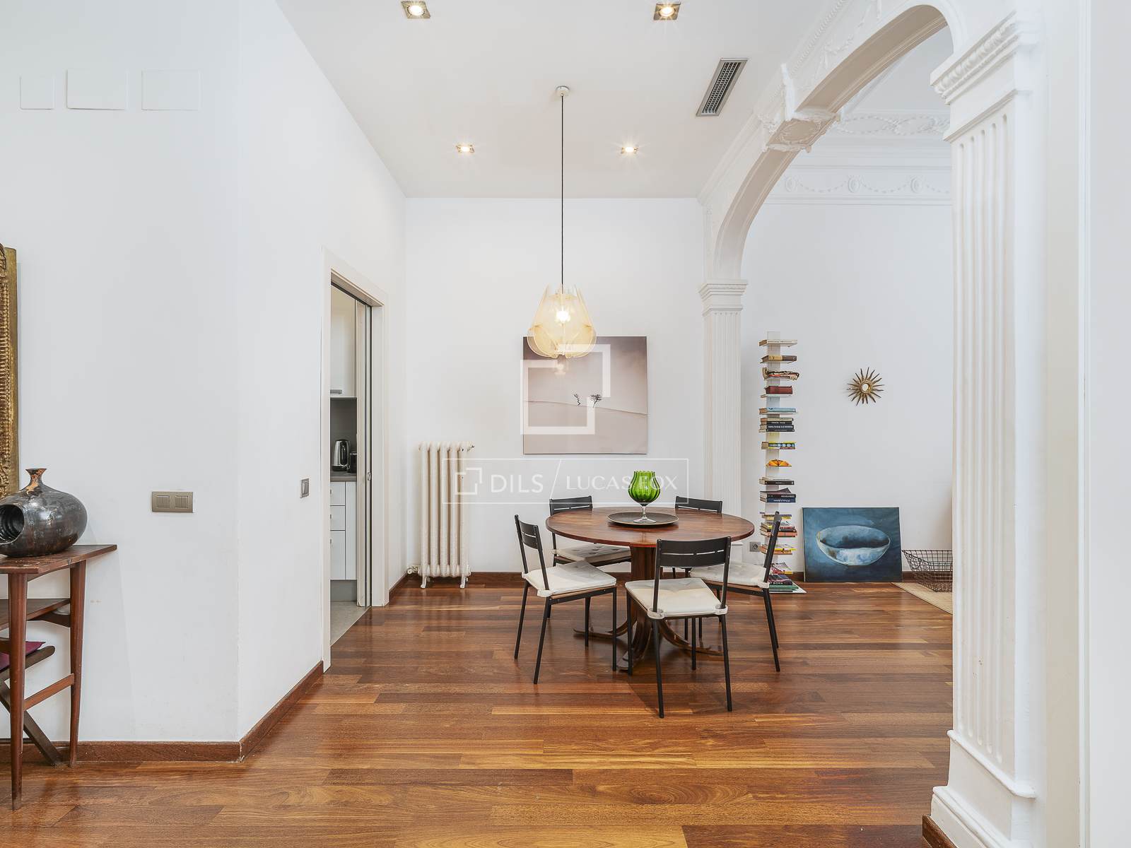 Apartment à Barcelona, Espagne 2 chambres, 82 m2 No. 161380