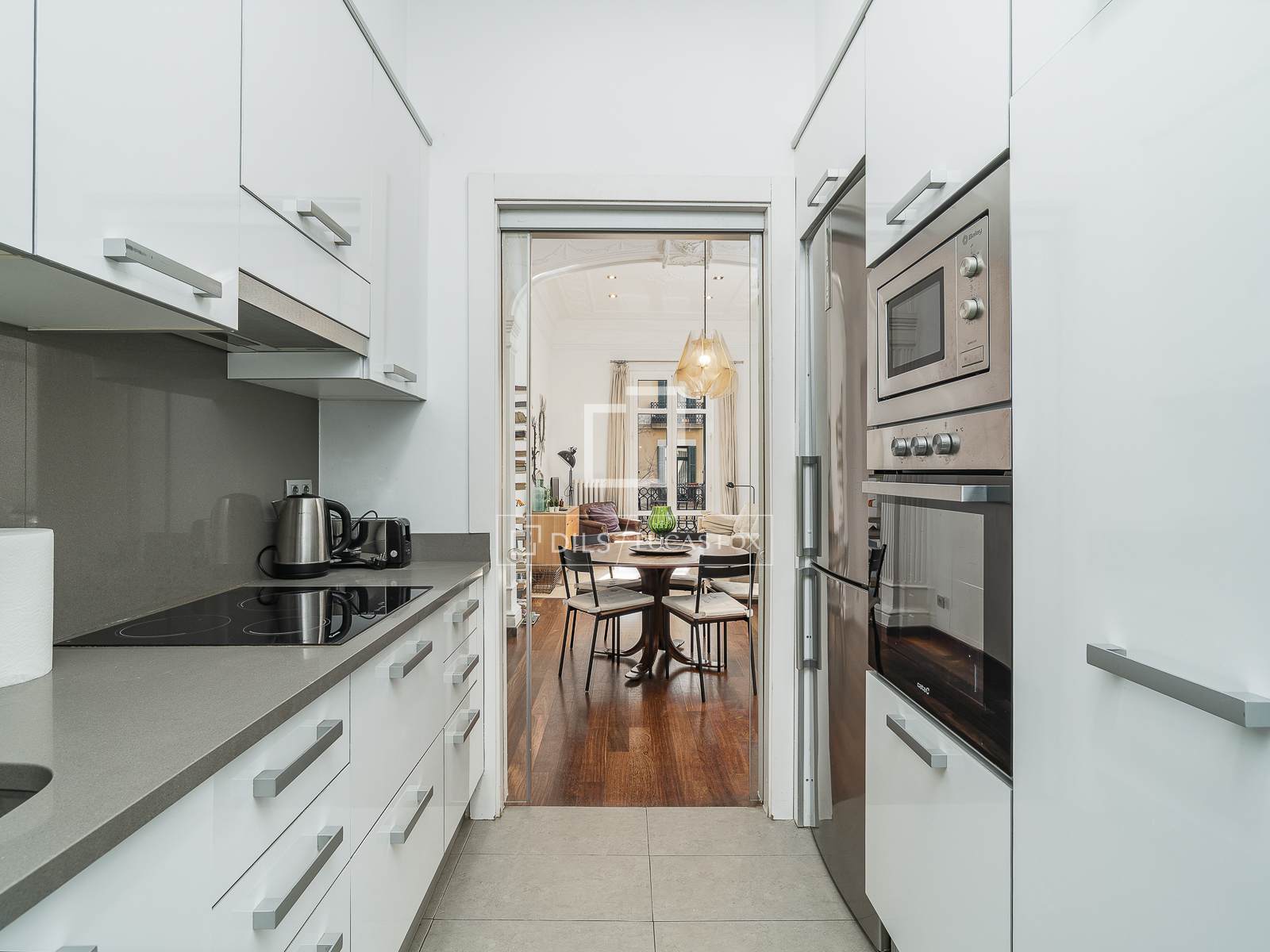 Apartment à Barcelona, Espagne 2 chambres, 82 m2 No. 161380