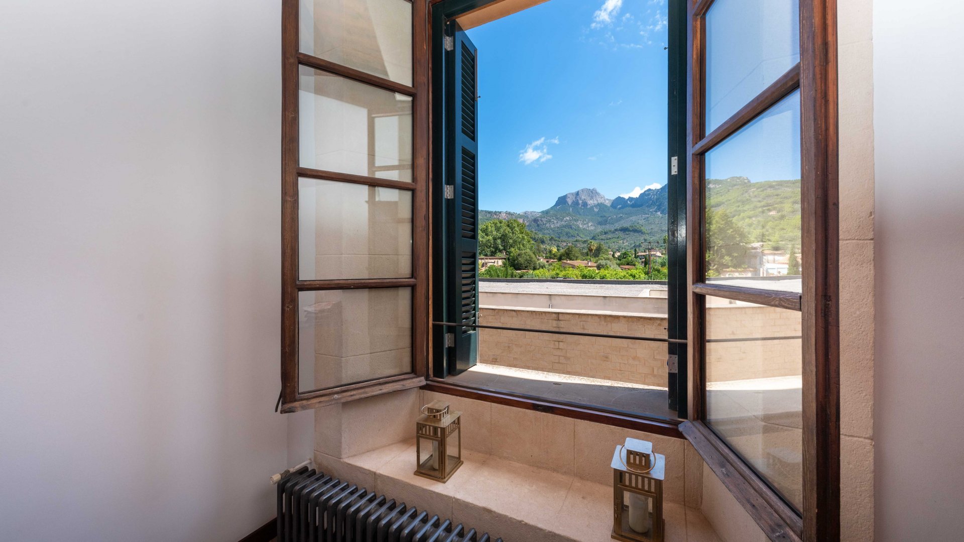 Townhouse à Soller, Mallorca, Espagne 5 chambres, 376 m2 No. 111854