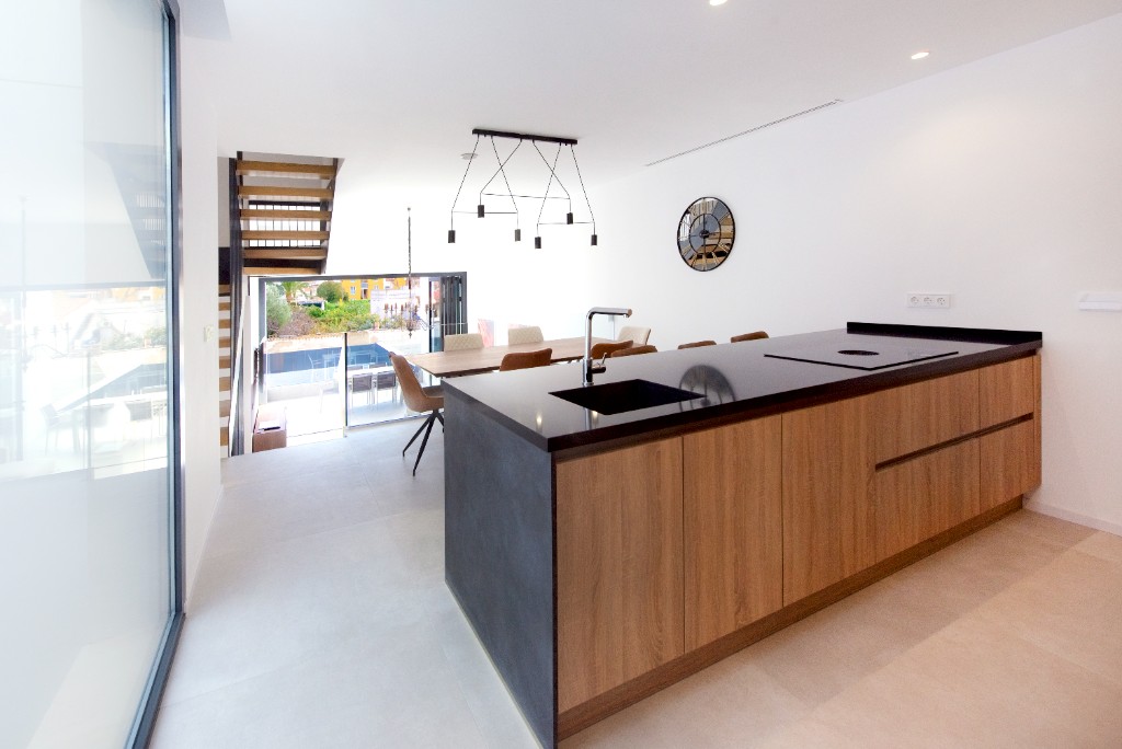 Villa Alicante, Spānijā 3 istabas, 236 m2 Nr. 145042