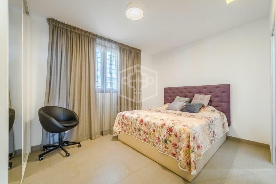 Villa a Adeje, Tenerife, Spagna 5 camere da letto, 528 mq. N° 146725