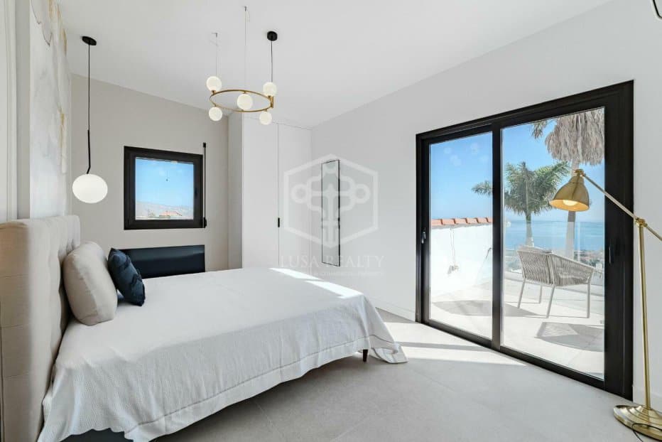 Villa in Candelaria, Tenerife, Spain 4 bedrooms, 246 sq.m. No. 146728