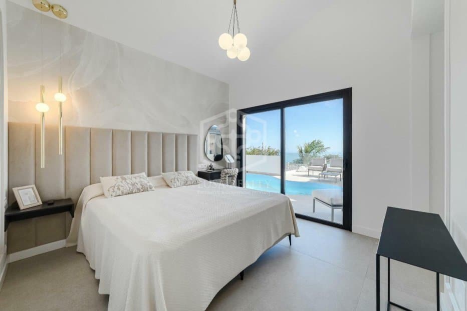 Villa in Candelaria, Tenerife, Spain 4 bedrooms, 246 sq.m. No. 146728