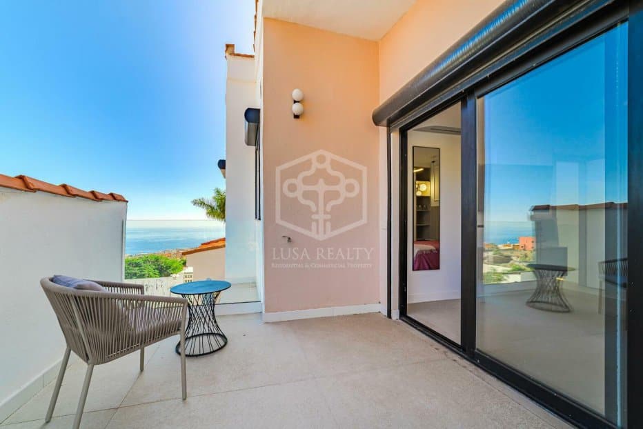 Villa in Candelaria, Tenerife, Spain 4 bedrooms, 246 sq.m. No. 146728
