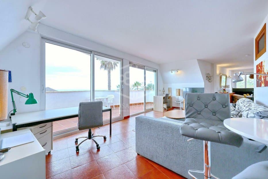 Commercial property in Arona, Tenerife, Spain 27 bedrooms, 1656 sq.m. No. 146724