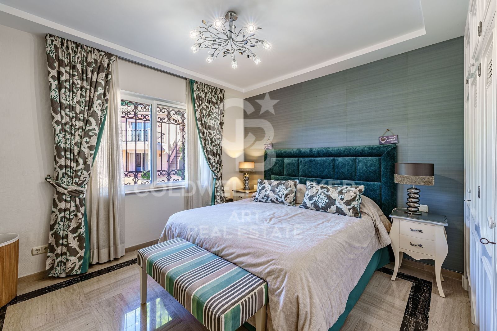 Villa en Estepona, Málaga, España 9 dormitorios, 735 m2 No. 179031
