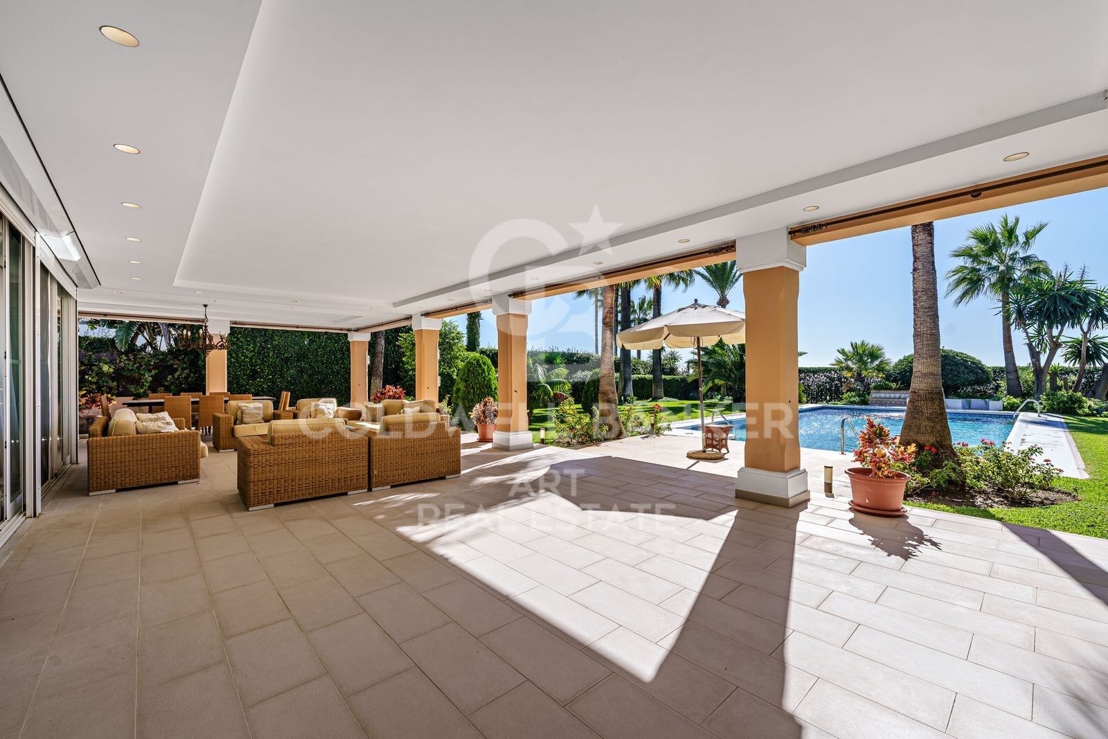 Villa en Estepona, Málaga, España 9 dormitorios, 735 m2 No. 179031