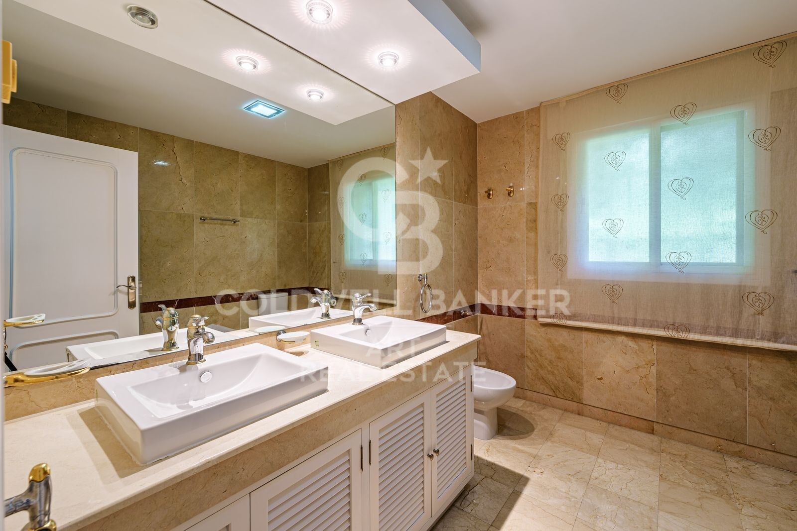 Villa en Estepona, Málaga, España 9 dormitorios, 735 m2 No. 179031
