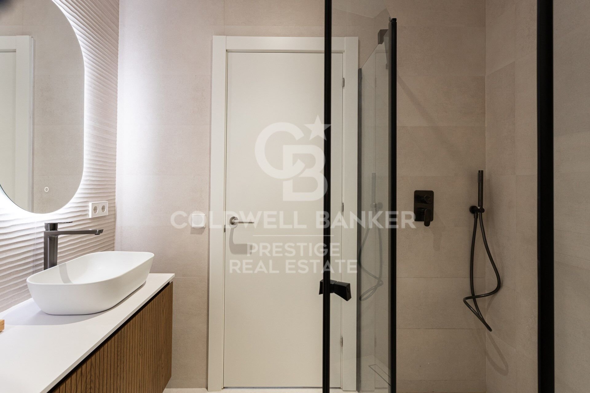 Wohnung in Barcelona, Spanien 5 Schlafzimmer, 224 m2 Nr. 179028