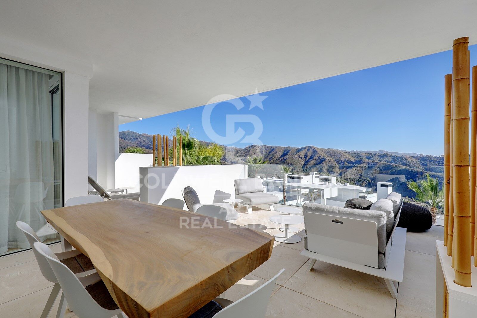 Apartment à Ojen, Malaga, Espagne 2 chambres, 94 m2 No. 179029