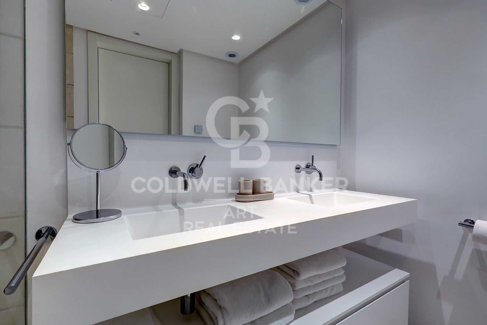Apartment à Ojen, Malaga, Espagne 2 chambres, 94 m2 No. 179029