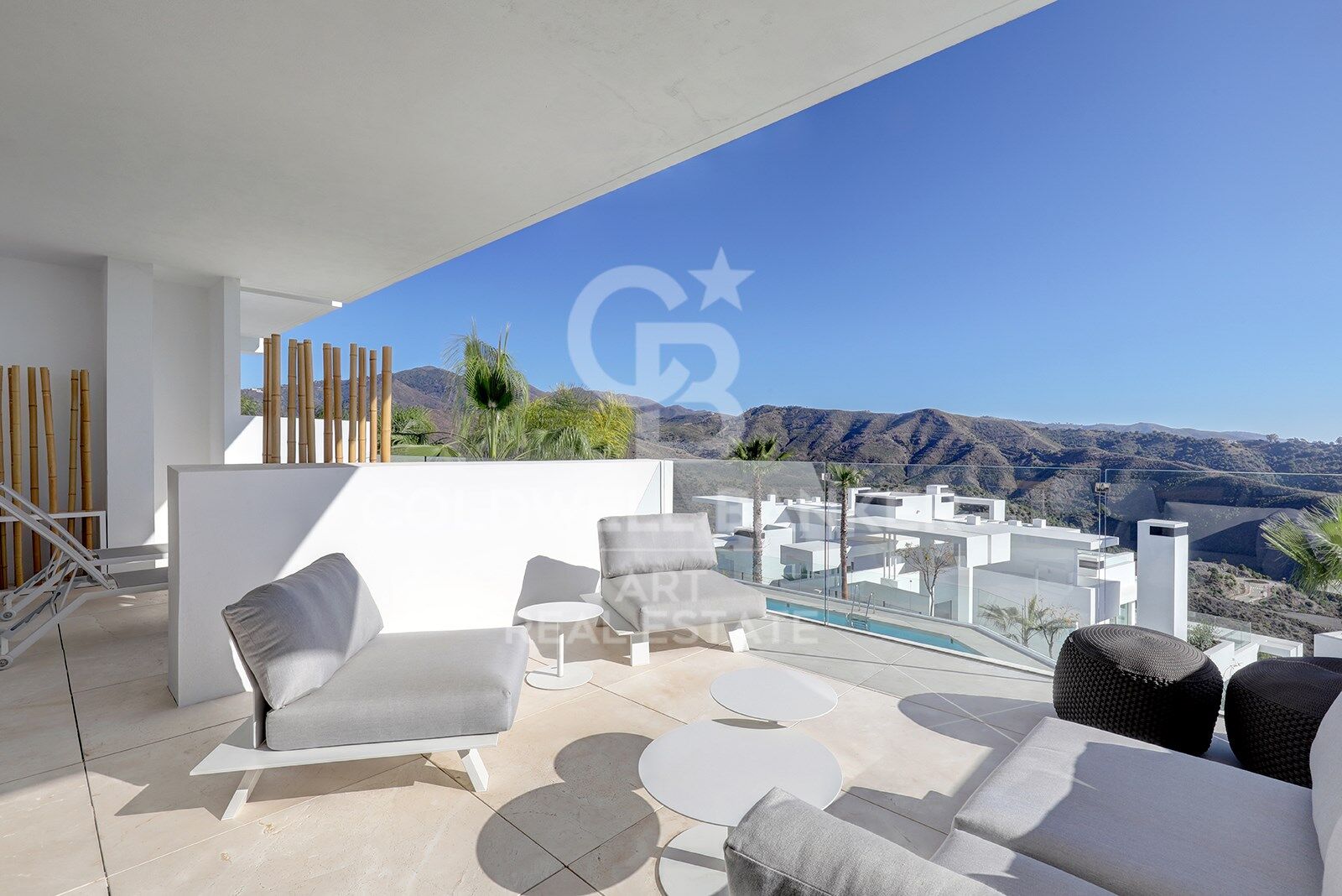 Apartment à Ojen, Malaga, Espagne 2 chambres, 94 m2 No. 179029