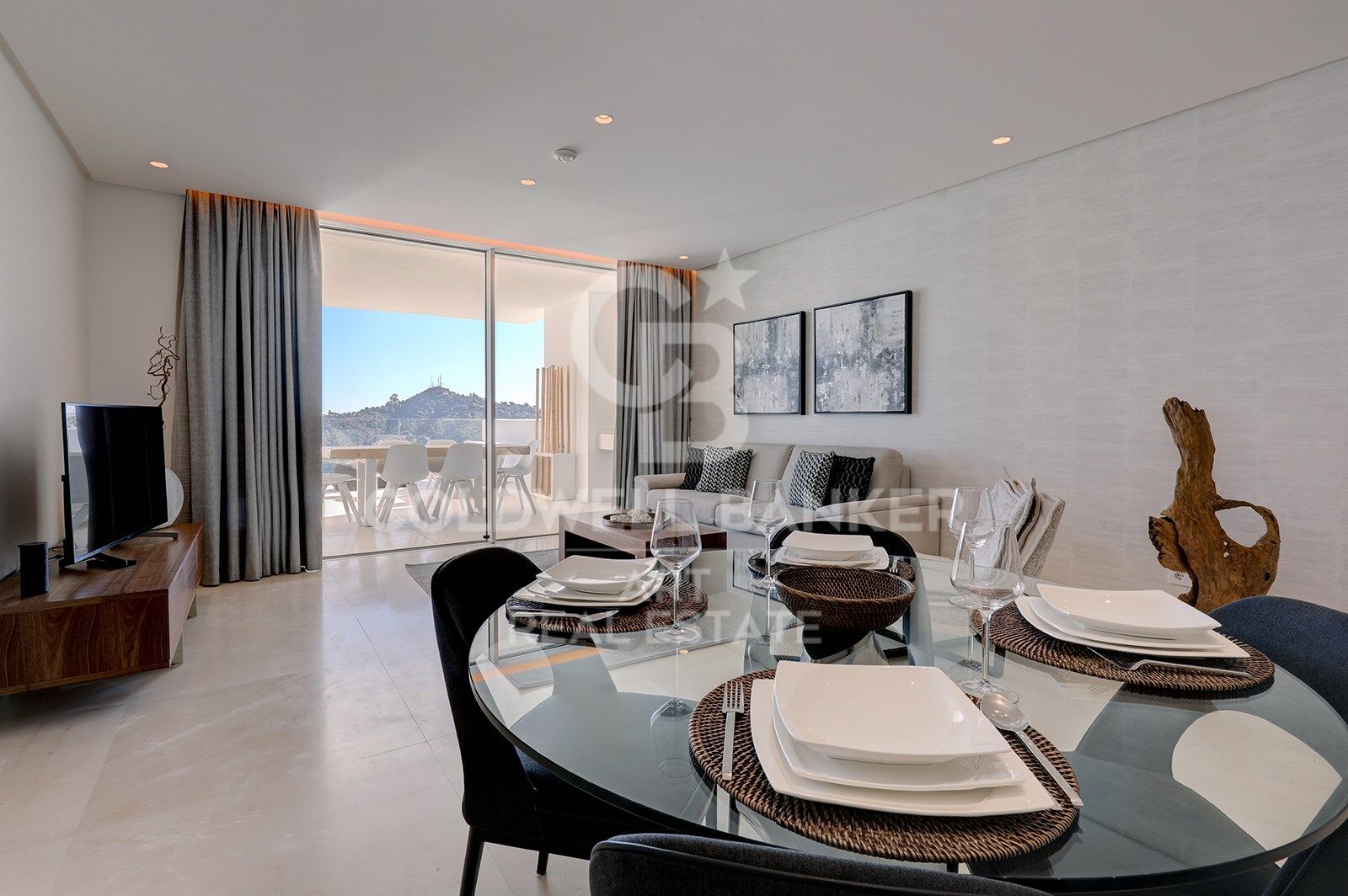 Apartment à Ojen, Malaga, Espagne 2 chambres, 94 m2 No. 179029