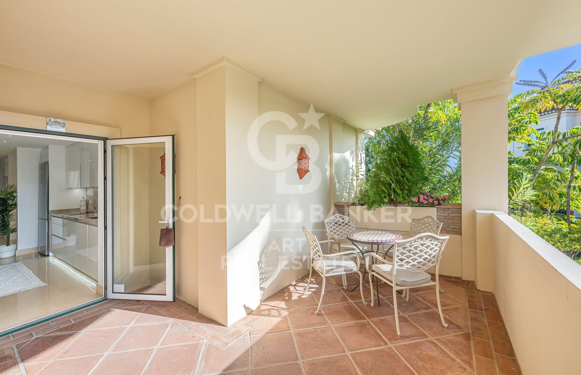 Apartment à Benahavis, Malaga, Espagne 2 chambres, 255 m2 No. 179027