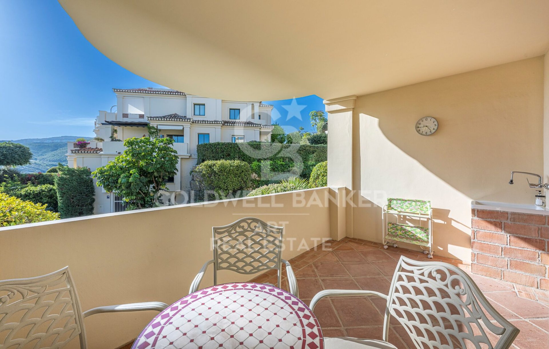 Apartment à Benahavis, Malaga, Espagne 2 chambres, 255 m2 No. 179027