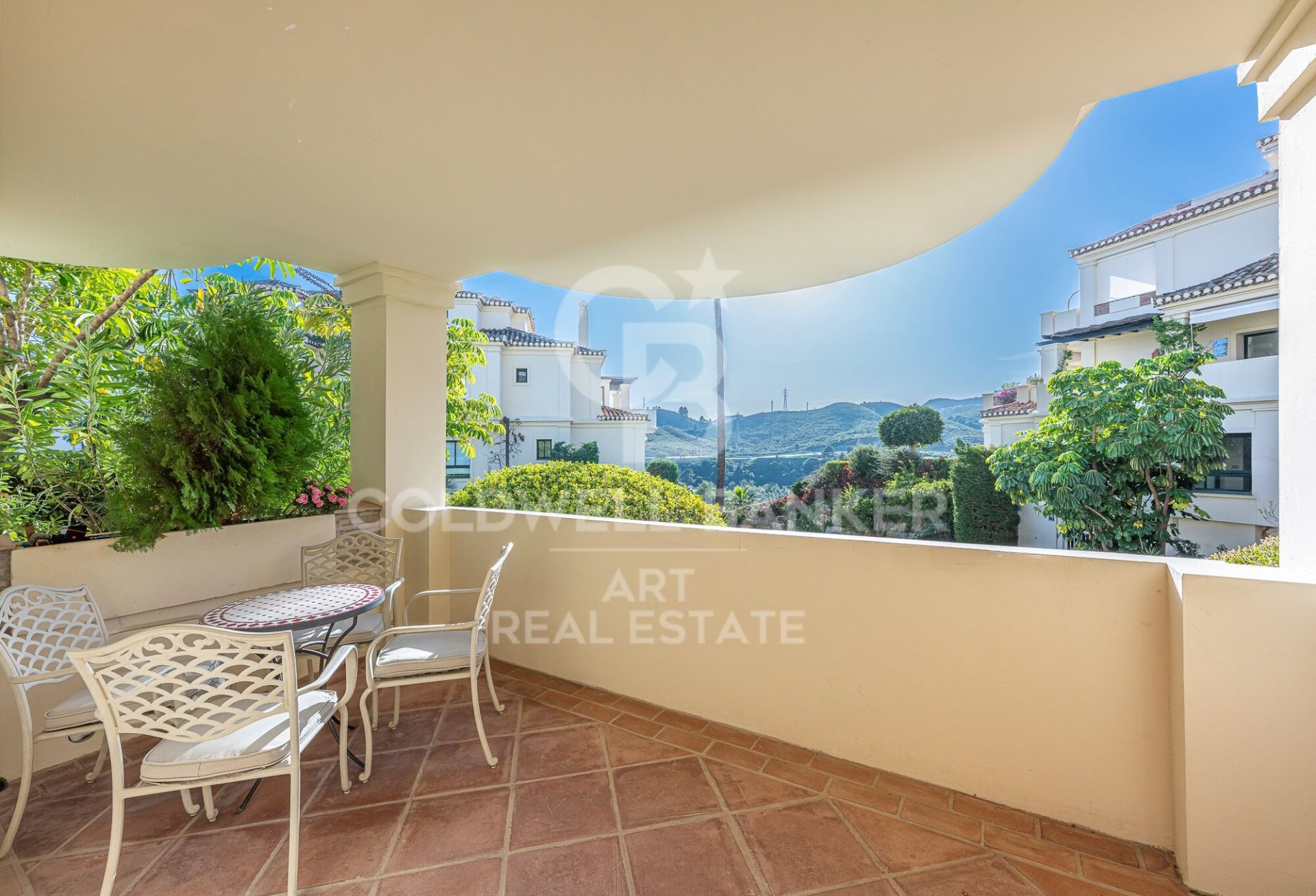 Apartment à Benahavis, Malaga, Espagne 2 chambres, 255 m2 No. 179027