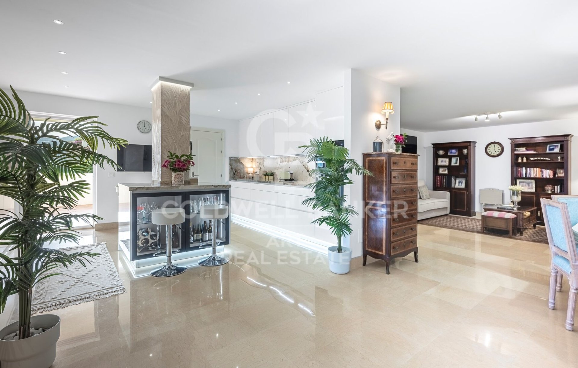 Apartment à Benahavis, Malaga, Espagne 2 chambres, 255 m2 No. 179027
