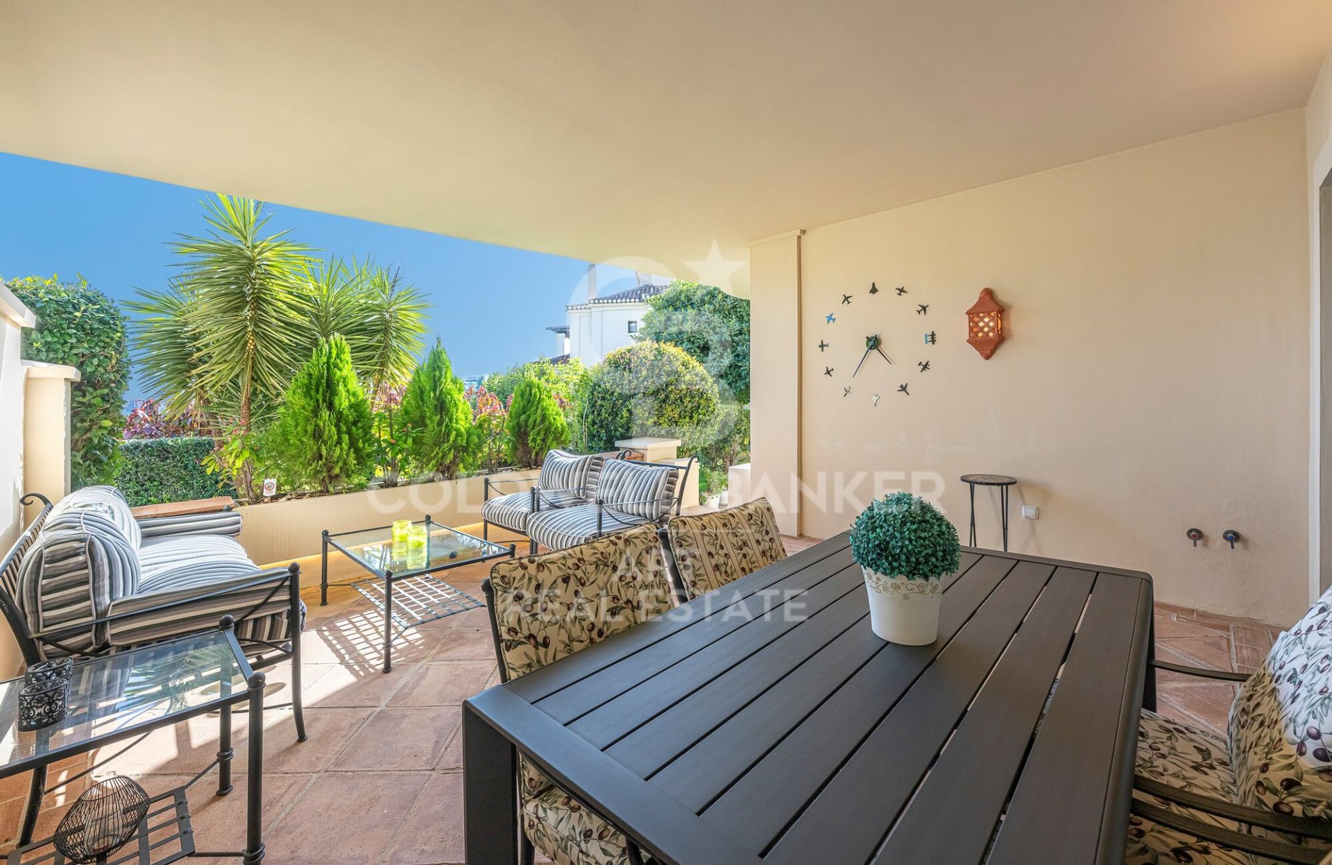 Apartment à Benahavis, Malaga, Espagne 2 chambres, 255 m2 No. 179027