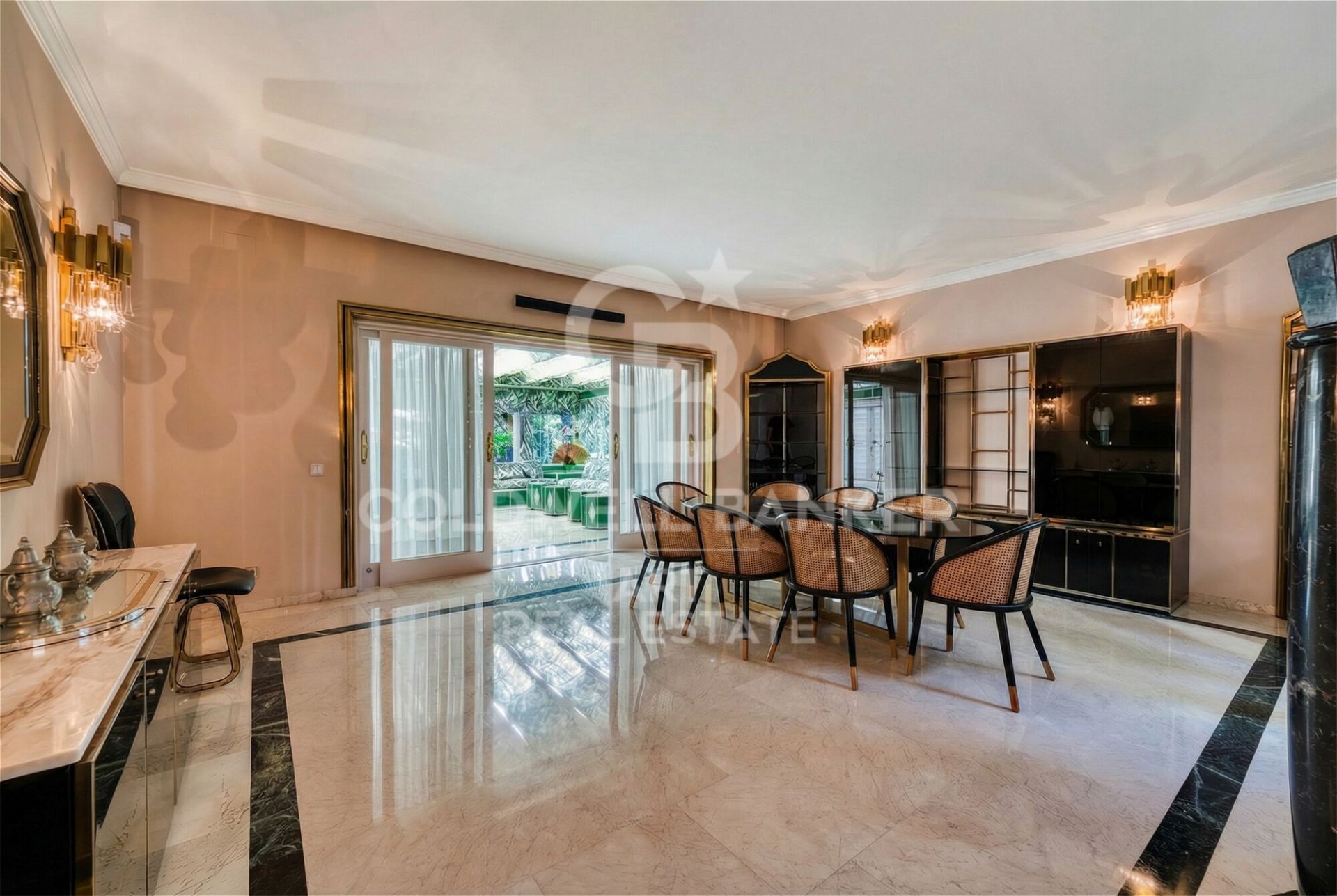 Casa a Marbella, Malaga, Spagna 10 camere da letto, 2600 mq. N° 179032