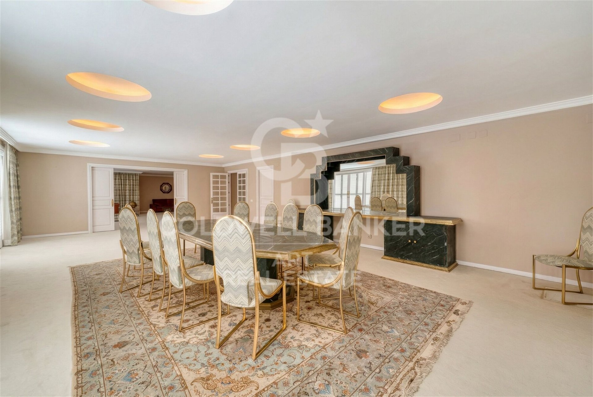 Casa a Marbella, Malaga, Spagna 10 camere da letto, 2600 mq. N° 179032