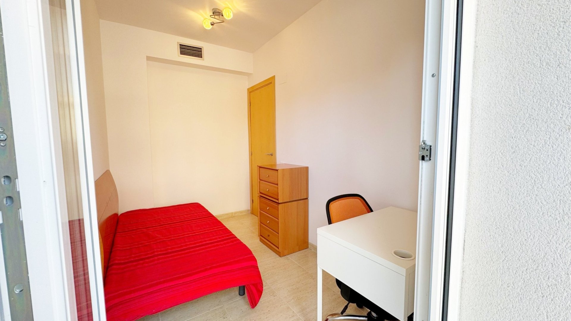 Apartment à Lloret de Mar, Girona, Espagne 3 chambres, 70 m2 No. 180556