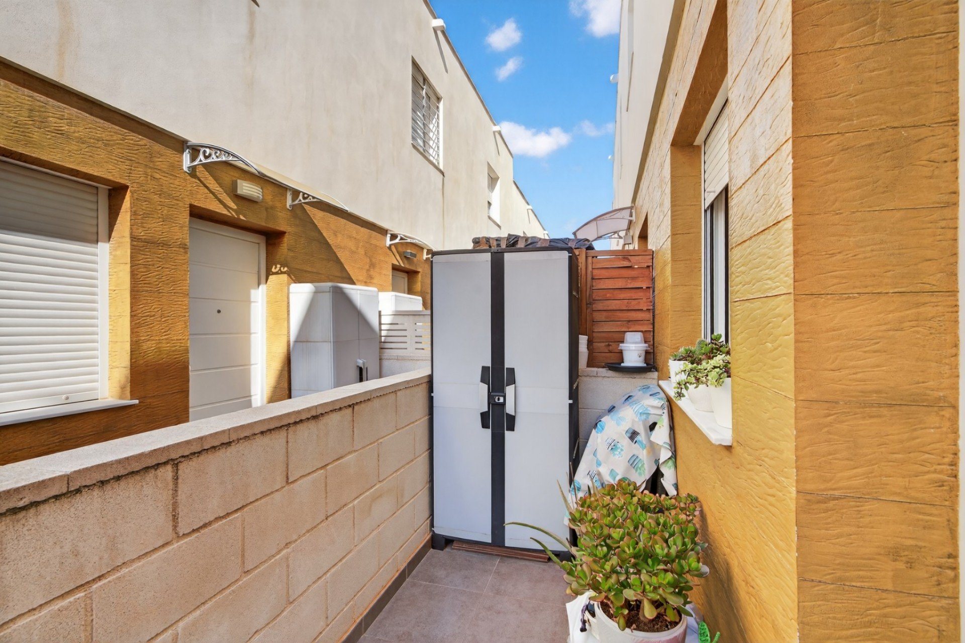 Townhouse in Gran Alacant, Alicante, Spanien 2 Schlafzimmer, 73 m2 Nr. 155765