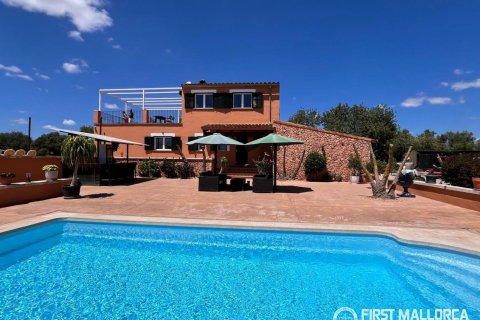 Finca in Campos, Mallorca, Spain 3 bedrooms, 212 sq.m. No. 167954