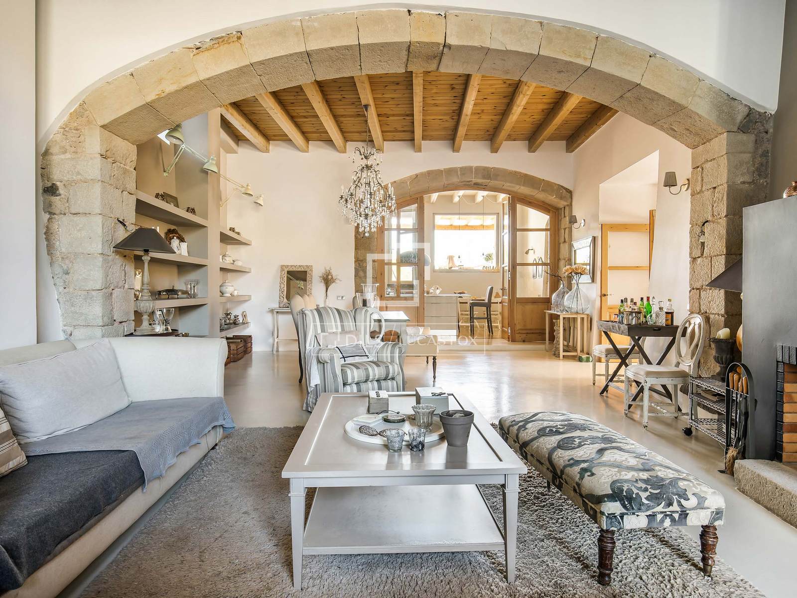 Villa a Tiana, Barcelona, Spagna 5 camere da letto, 689 mq. N° 167958