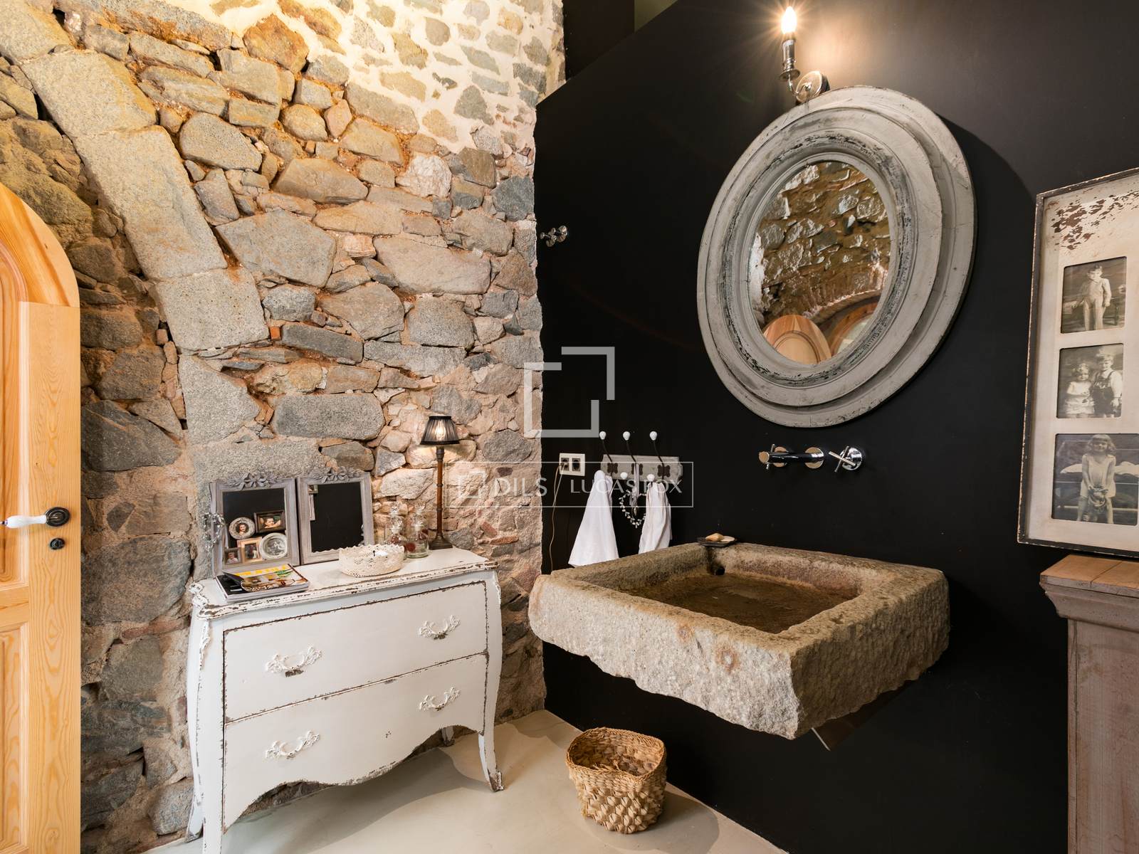 Villa a Tiana, Barcelona, Spagna 5 camere da letto, 689 mq. N° 167958