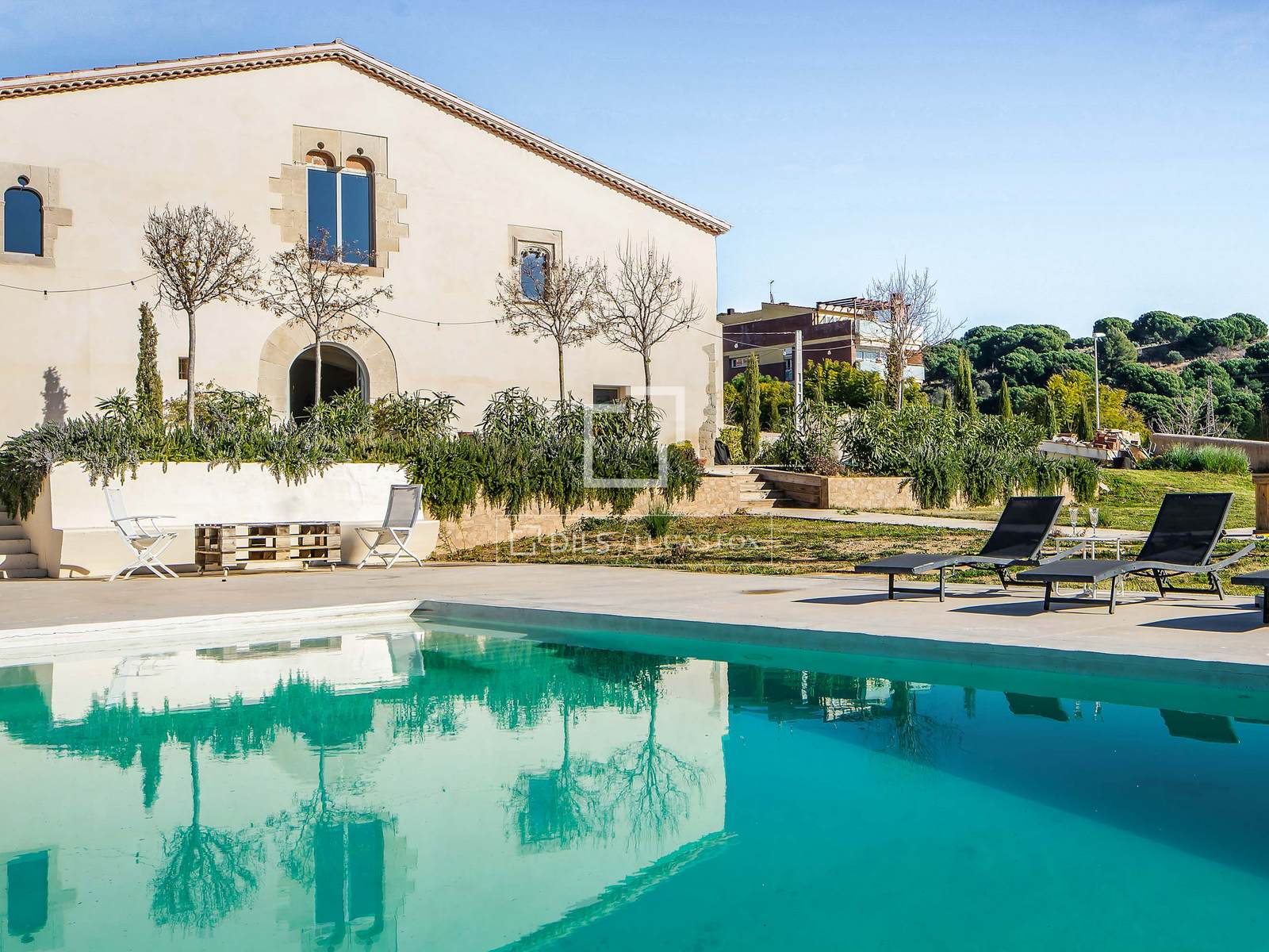 Villa a Tiana, Barcelona, Spagna 5 camere da letto, 689 mq. N° 167958