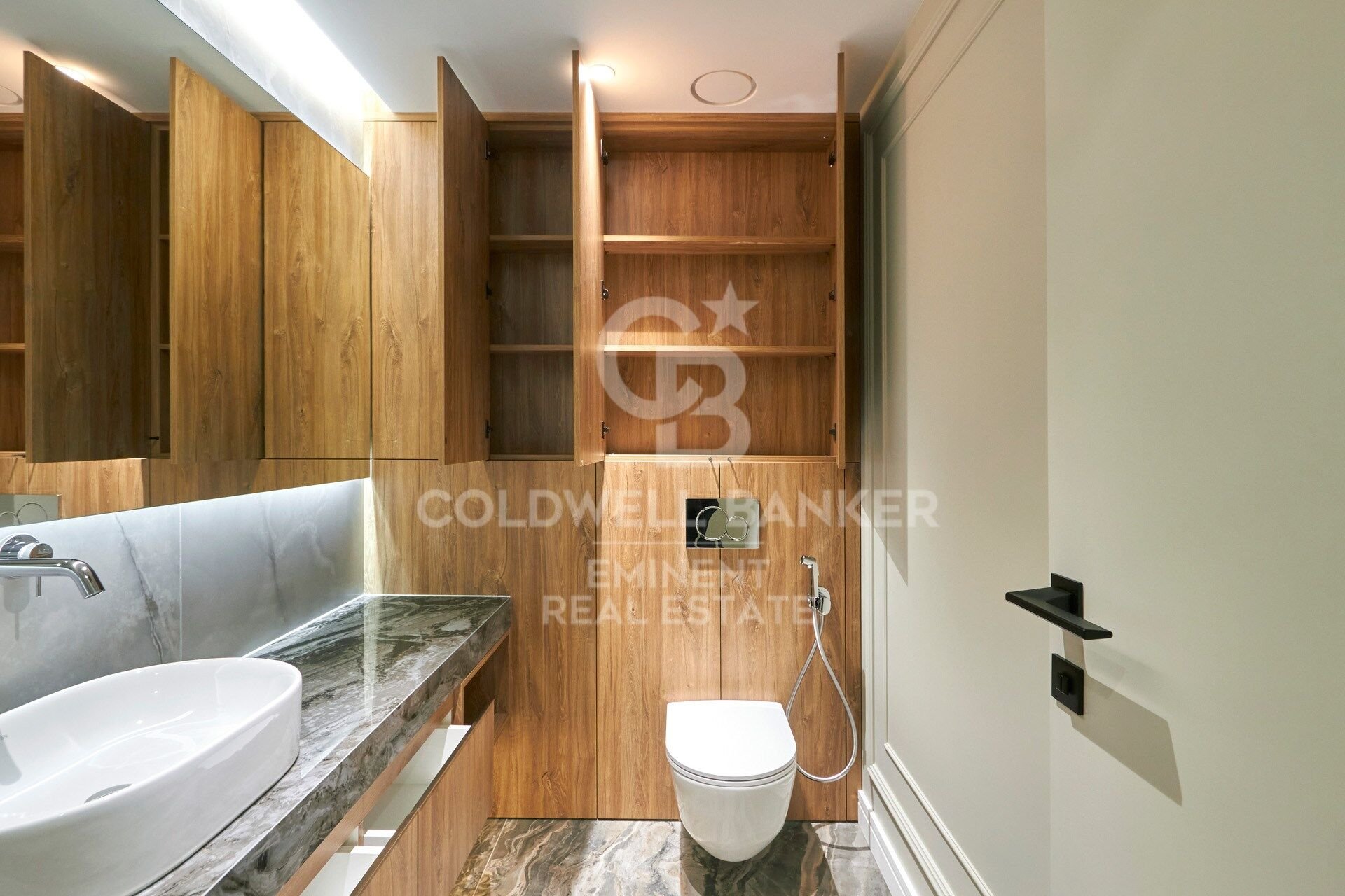 Apartamento en Barcelona, España 3 dormitorios, 135 m2 No. 159866