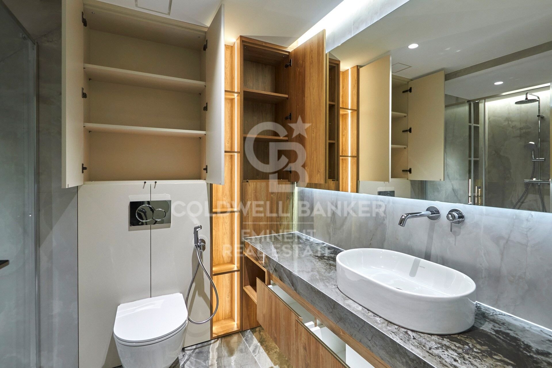Apartamento en Barcelona, España 3 dormitorios, 135 m2 No. 159866