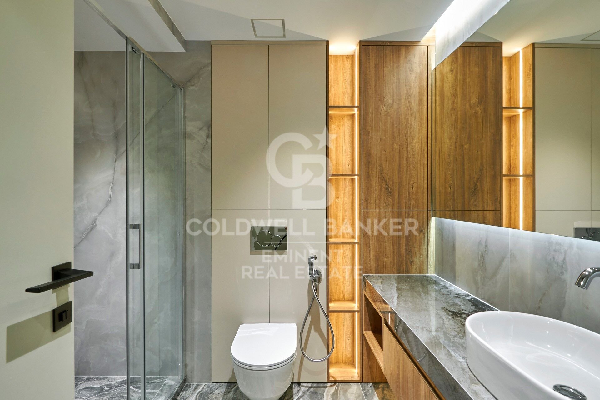 Apartamento en Barcelona, España 3 dormitorios, 135 m2 No. 159866