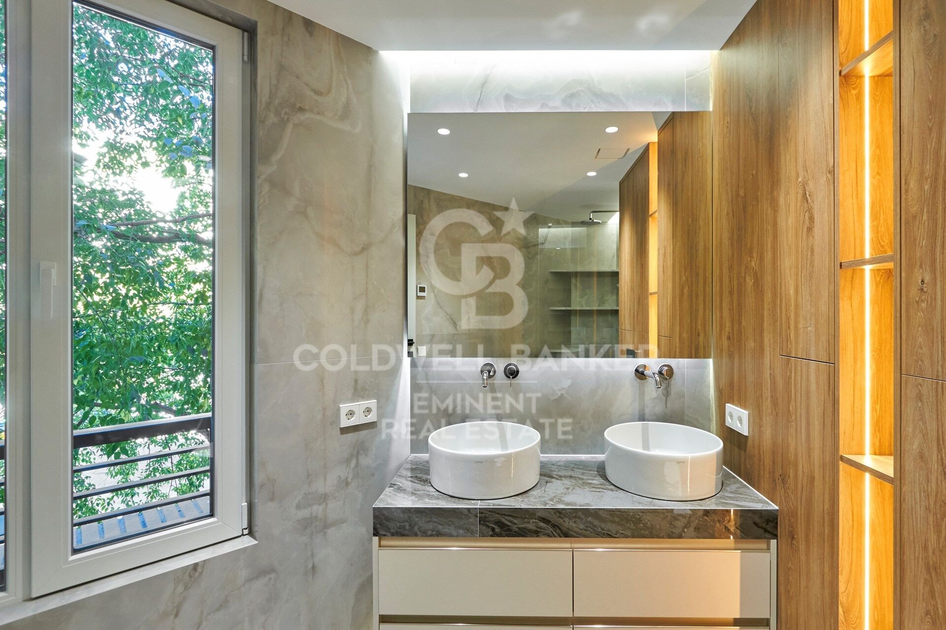 Apartamento en Barcelona, España 3 dormitorios, 135 m2 No. 159866