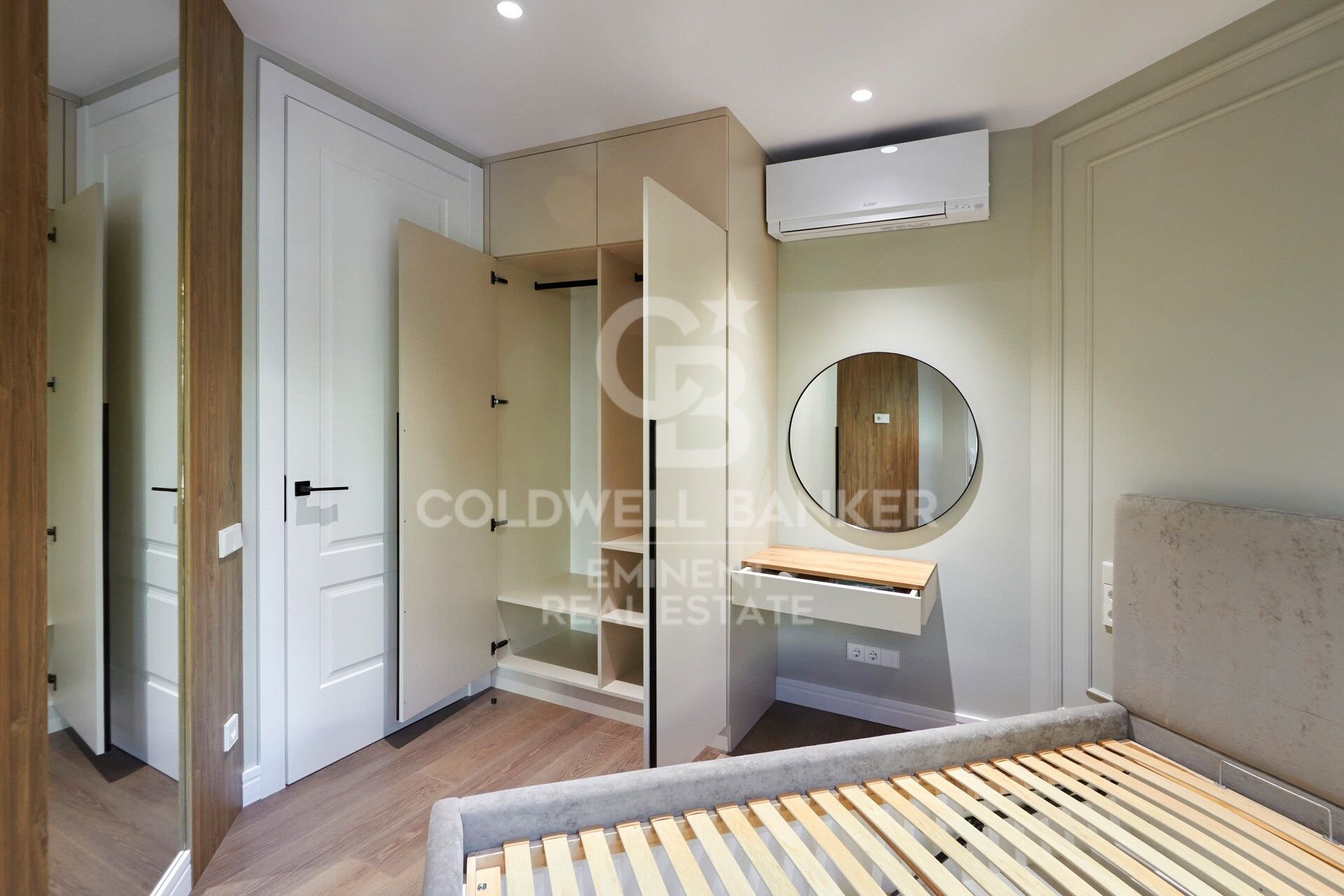 Apartamento en Barcelona, España 3 dormitorios, 135 m2 No. 159866