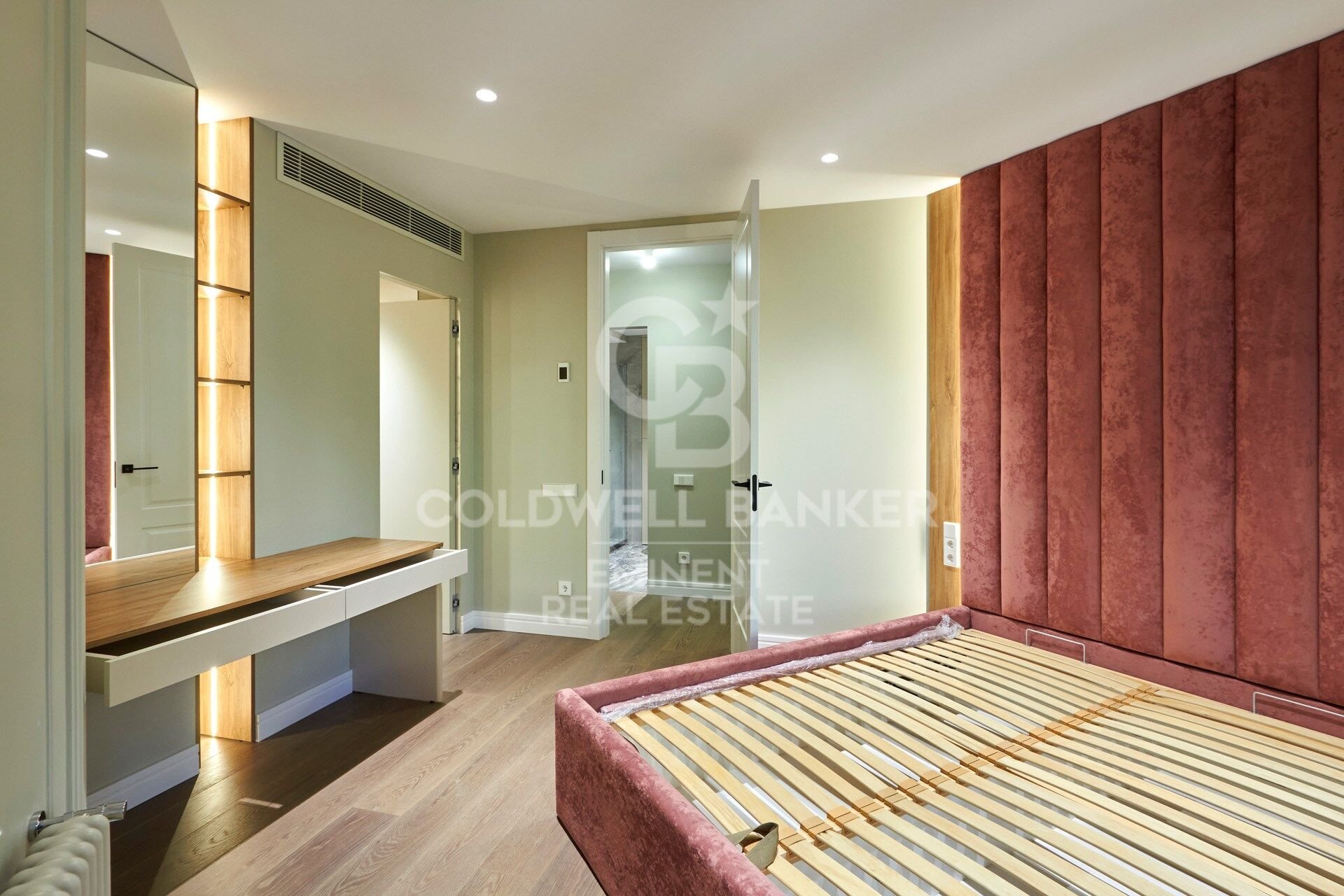Apartamento en Barcelona, España 3 dormitorios, 135 m2 No. 159866