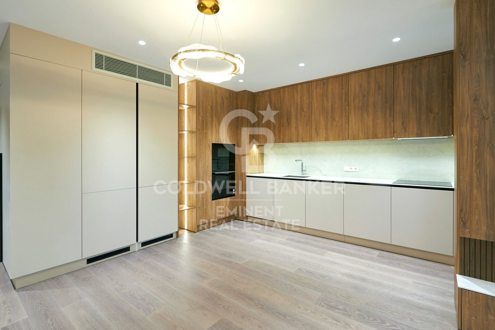 Apartamento en Barcelona, España 3 dormitorios, 135 m2 No. 159866