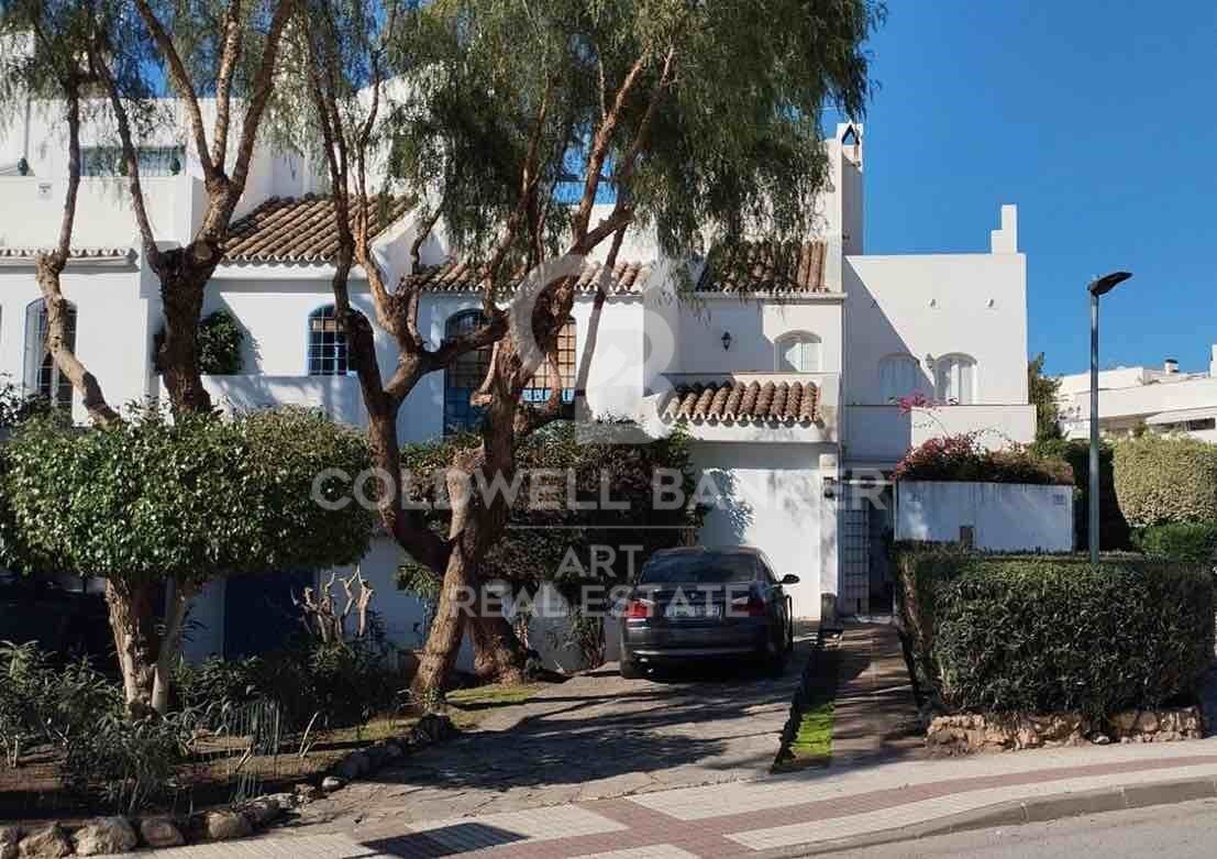 Kolmio Marbella, Malaga, Espanja 5 makuuhuonetta, 210 m2 No. 159865