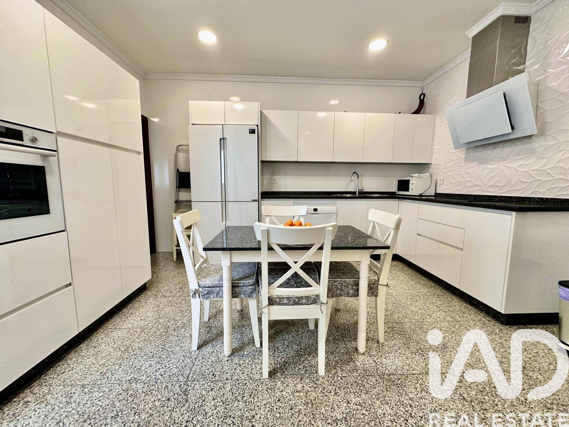 Apartment in Lepe, Huelva, Spain 4 bedrooms, 202 sq.m. No. 195143