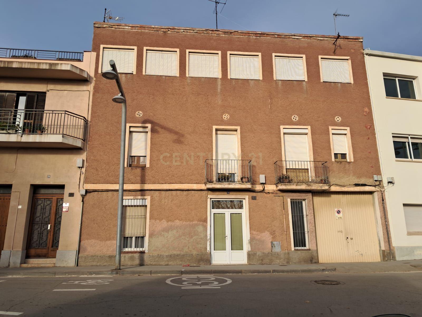 Casa a El Papiol, Barcelona, Spagna 4 camere da letto, 478 mq. N° 167128