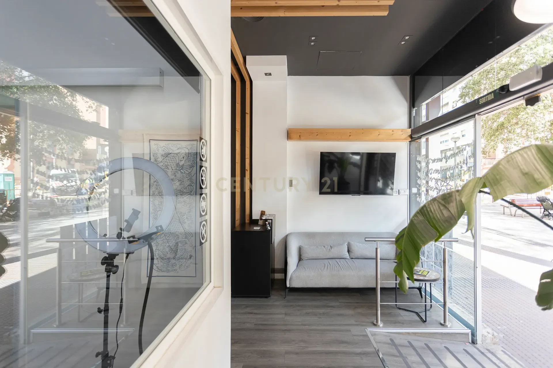 Office in Barcelona, Spain 1 bedroom, 106 sq.m. No. 167132