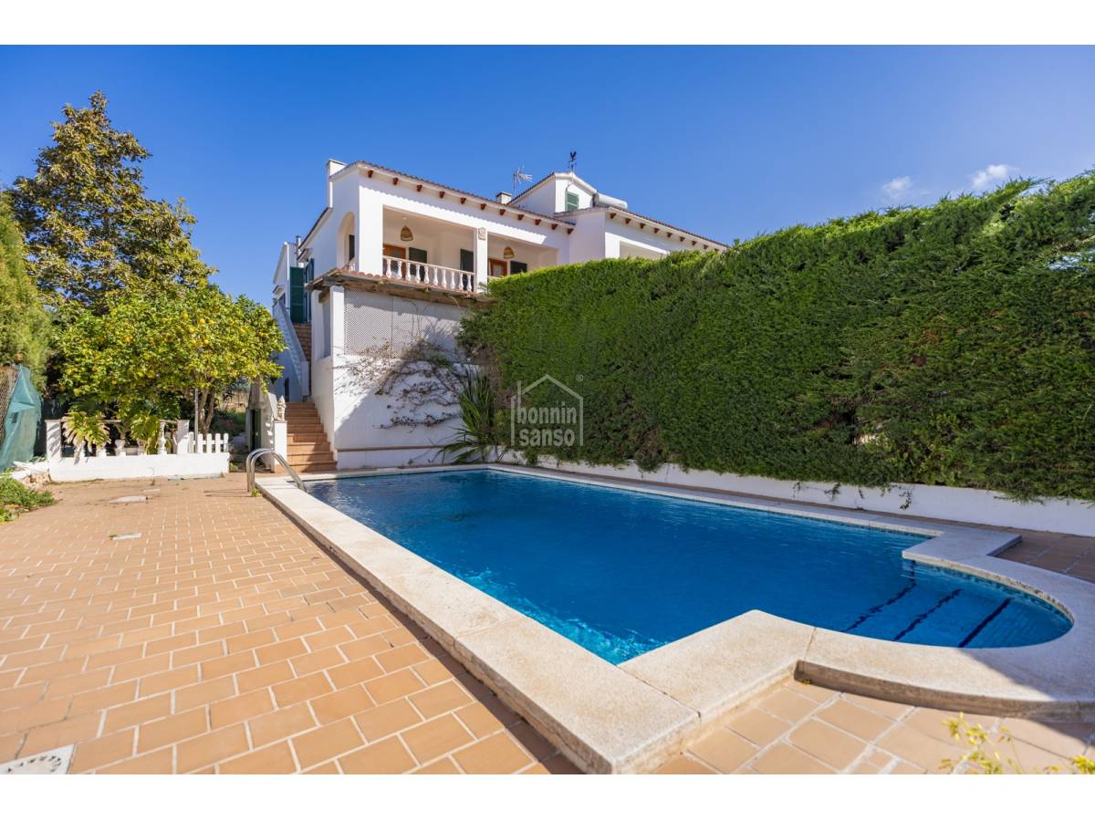 Villetta a schiera a Ferreries, Menorca, Spagna 6 camere da letto, 236 mq. N° 164765