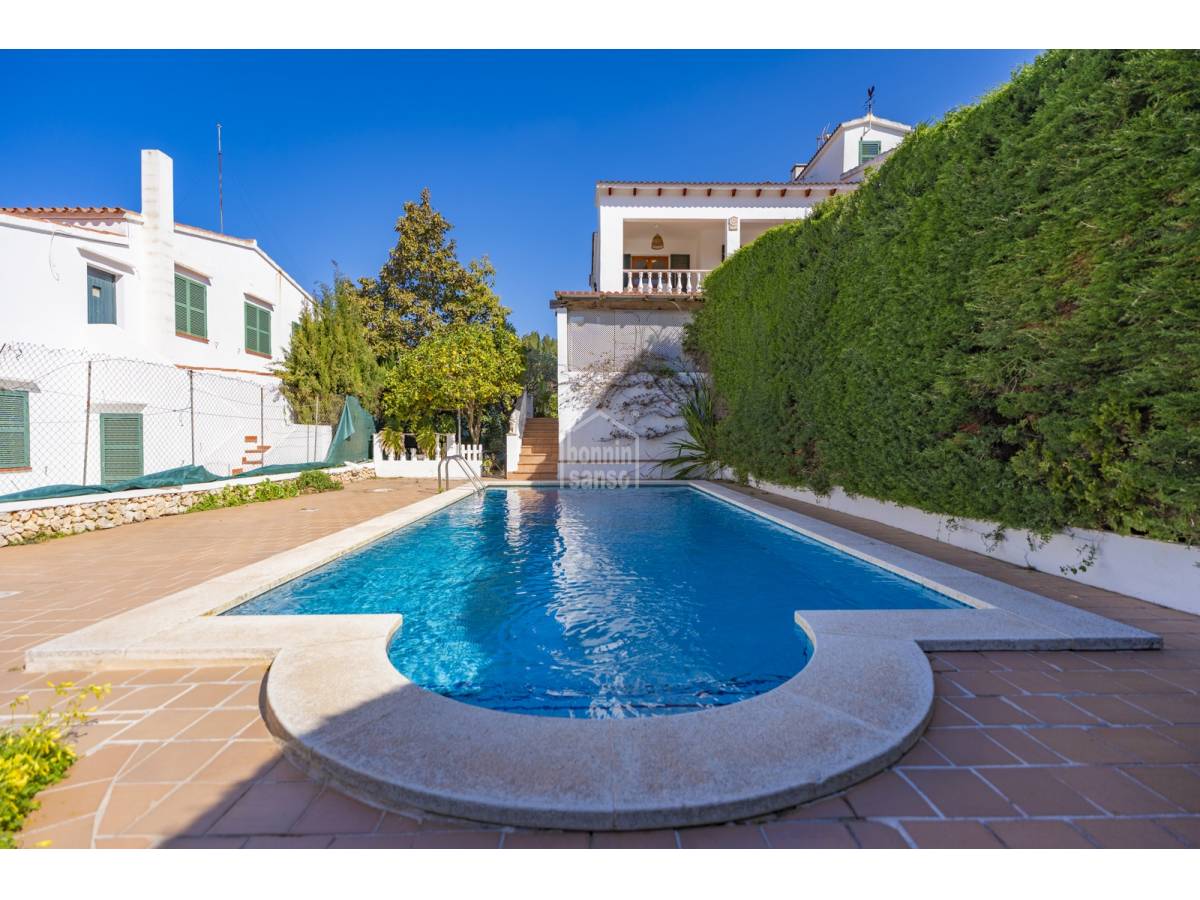 Villetta a schiera a Ferreries, Menorca, Spagna 6 camere da letto, 236 mq. N° 164765