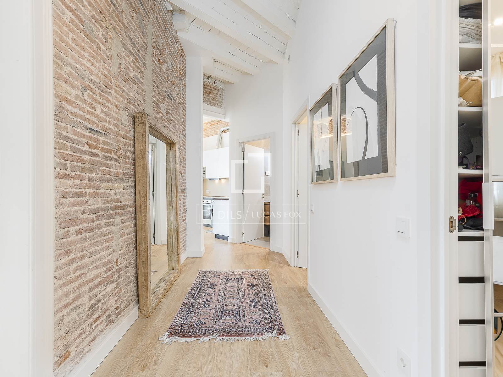 Dzīvoklis Barcelona, Spānijā 3 istabas, 95 m2 Nr. 167971