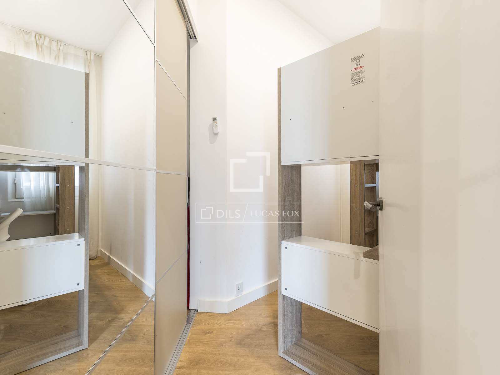 Dzīvoklis Barcelona, Spānijā 3 istabas, 95 m2 Nr. 167971
