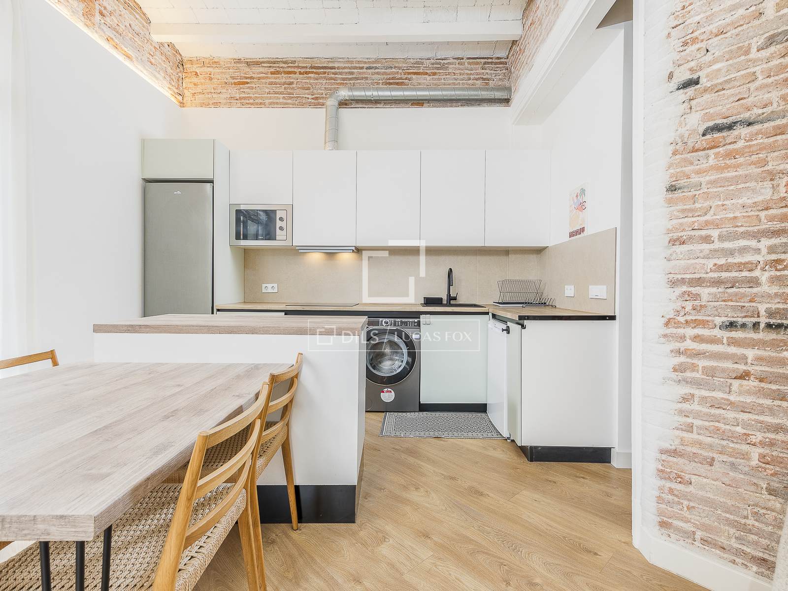 Dzīvoklis Barcelona, Spānijā 3 istabas, 95 m2 Nr. 167971