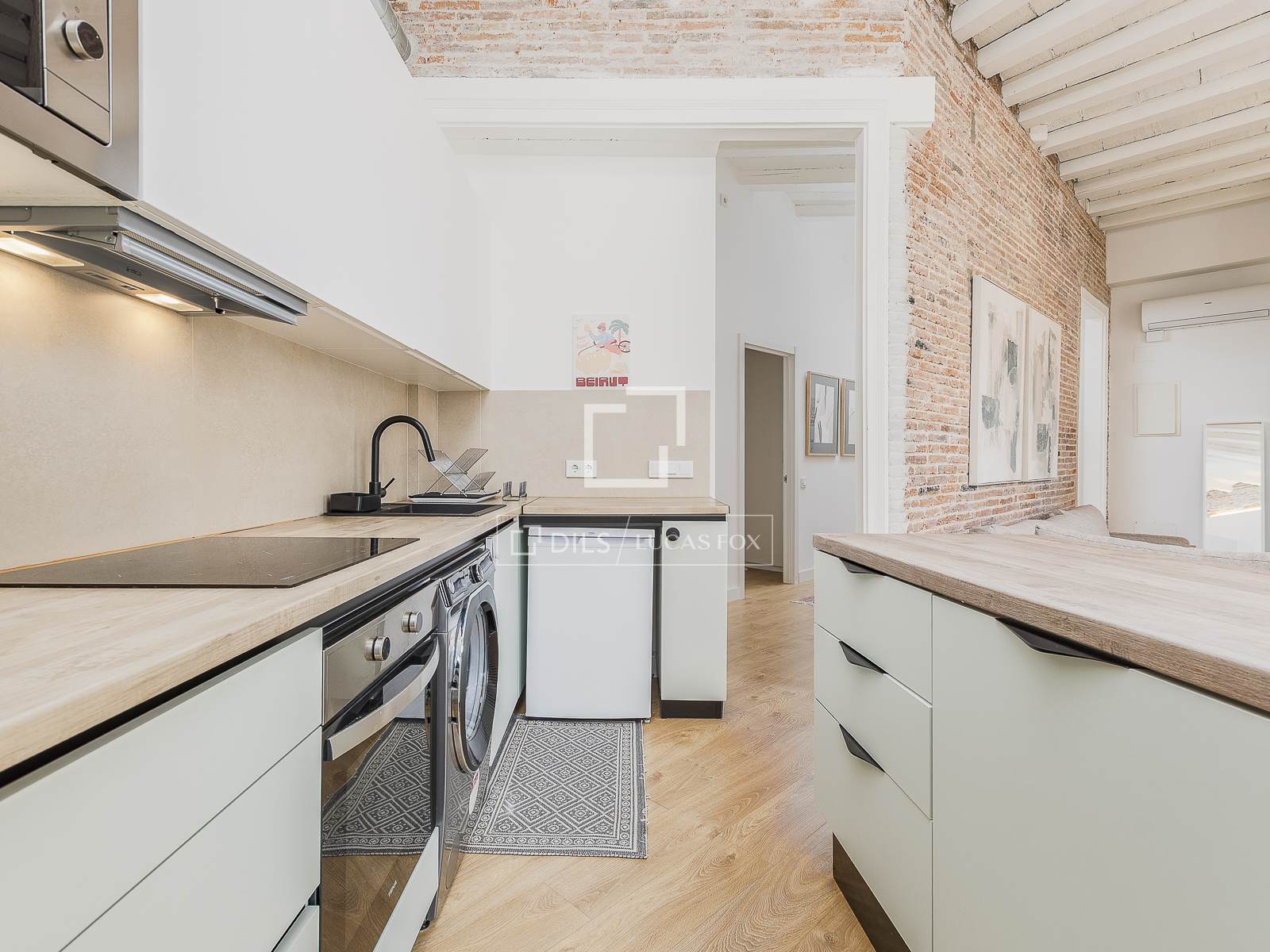 Dzīvoklis Barcelona, Spānijā 3 istabas, 95 m2 Nr. 167971
